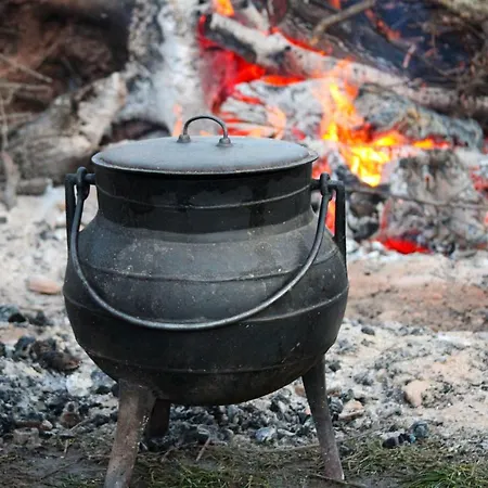 Glamping Hills Luxusní stan 2*