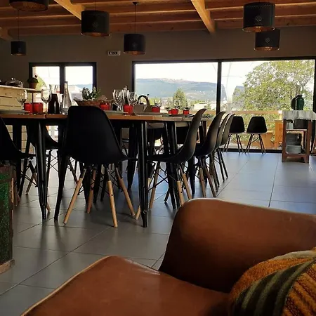 Glamping Hills 2* Santa Comba de Rossas