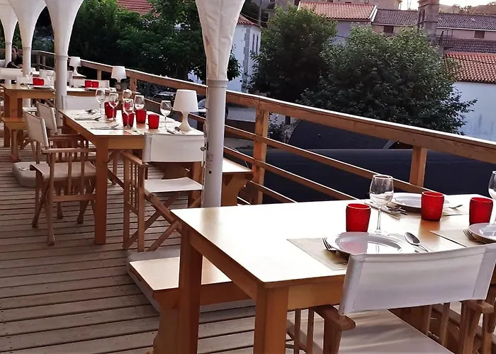 Glamping Hills 2* Santa Comba de Rossas